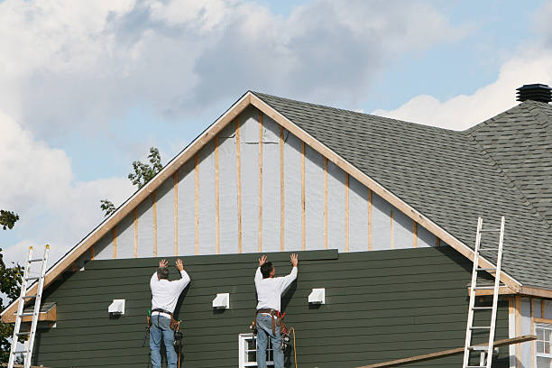 Professional Siding Replacement technician working in Delta, PA